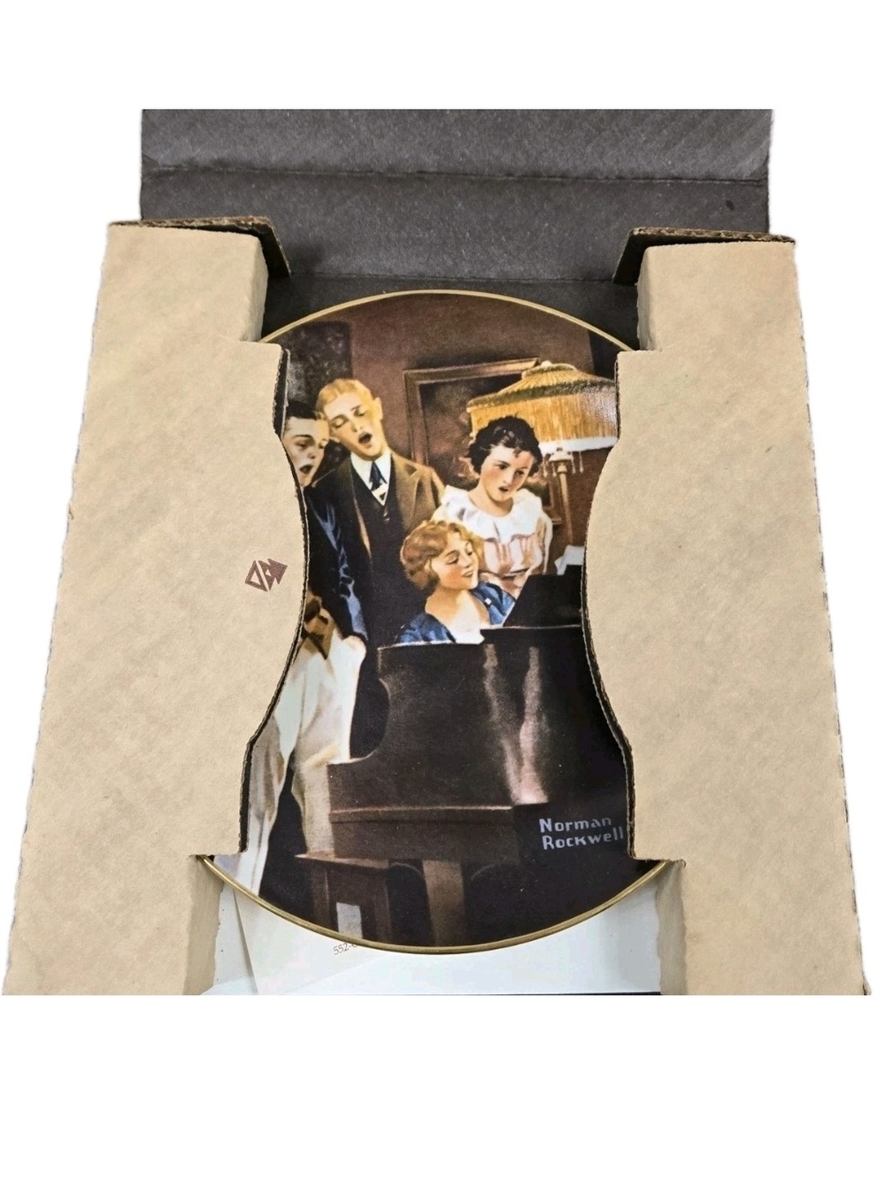 Knowles Norman Rockwell "Close Harmony” Limited Edition Collector Plate 1984